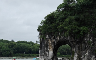 Elephant Trunk Hill, Guilin: Water Moon Cave and Visit Planning