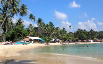 Pantai Unawatuna: merancang penginapan berhampiran Galle