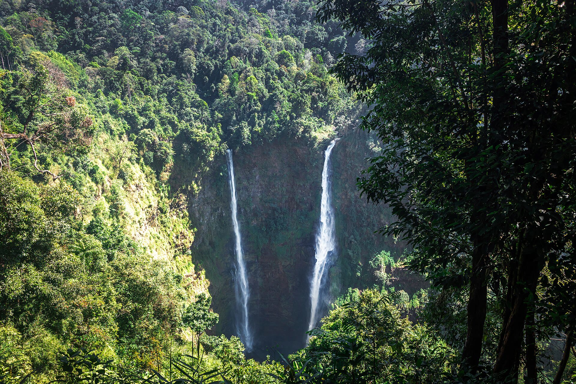 Bolaven Plateau: waterfalls, coffee and routes from Pakse