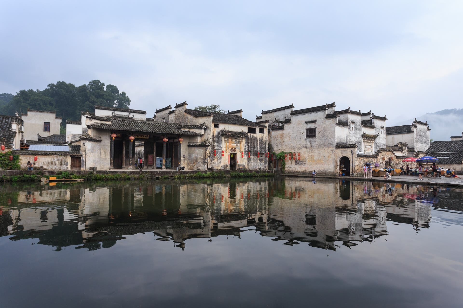 Hongcun: saluran air, rumah Huizhou dan rancangan lawatan