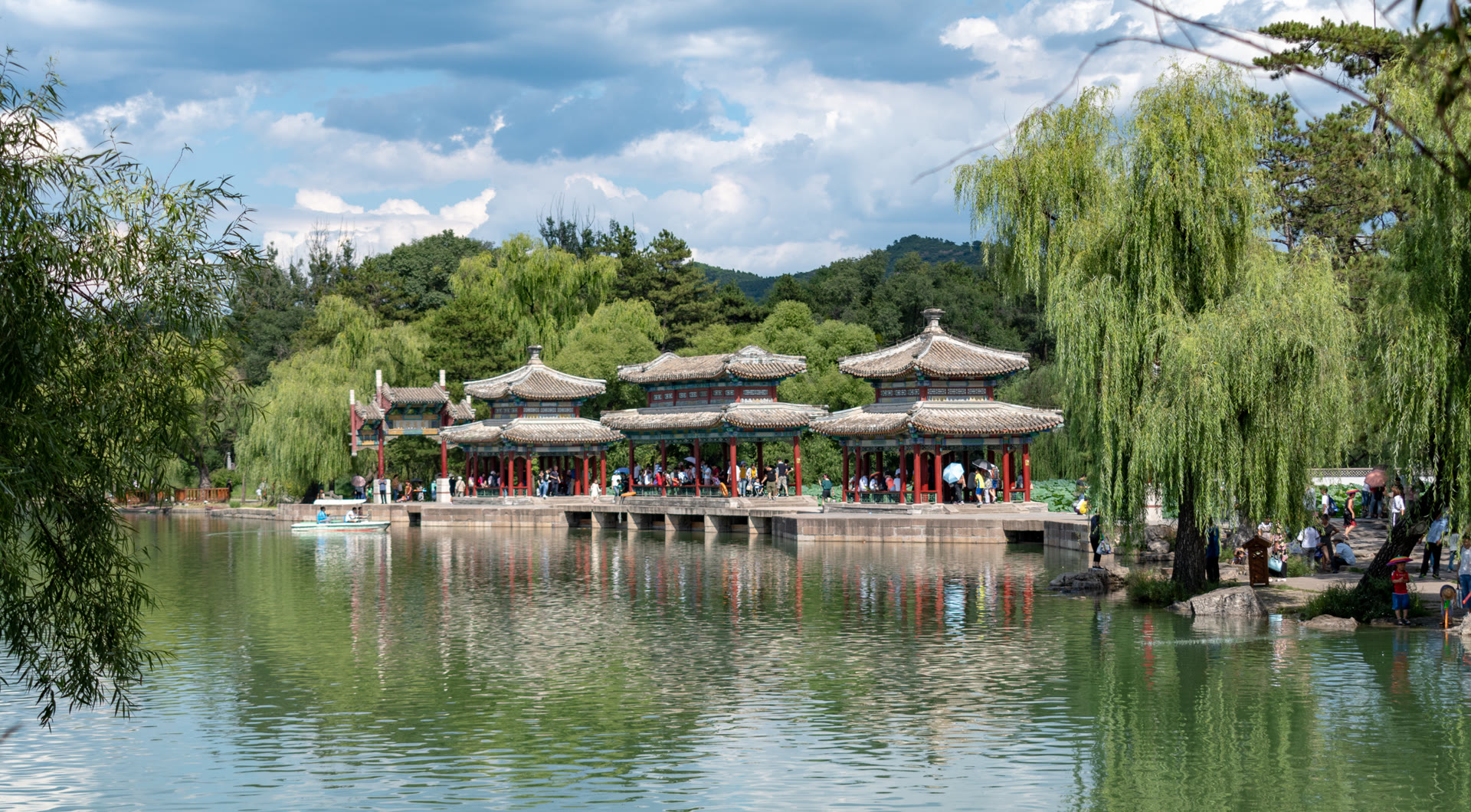 Chengde: kediaman kaisar, taman dan kuil luar