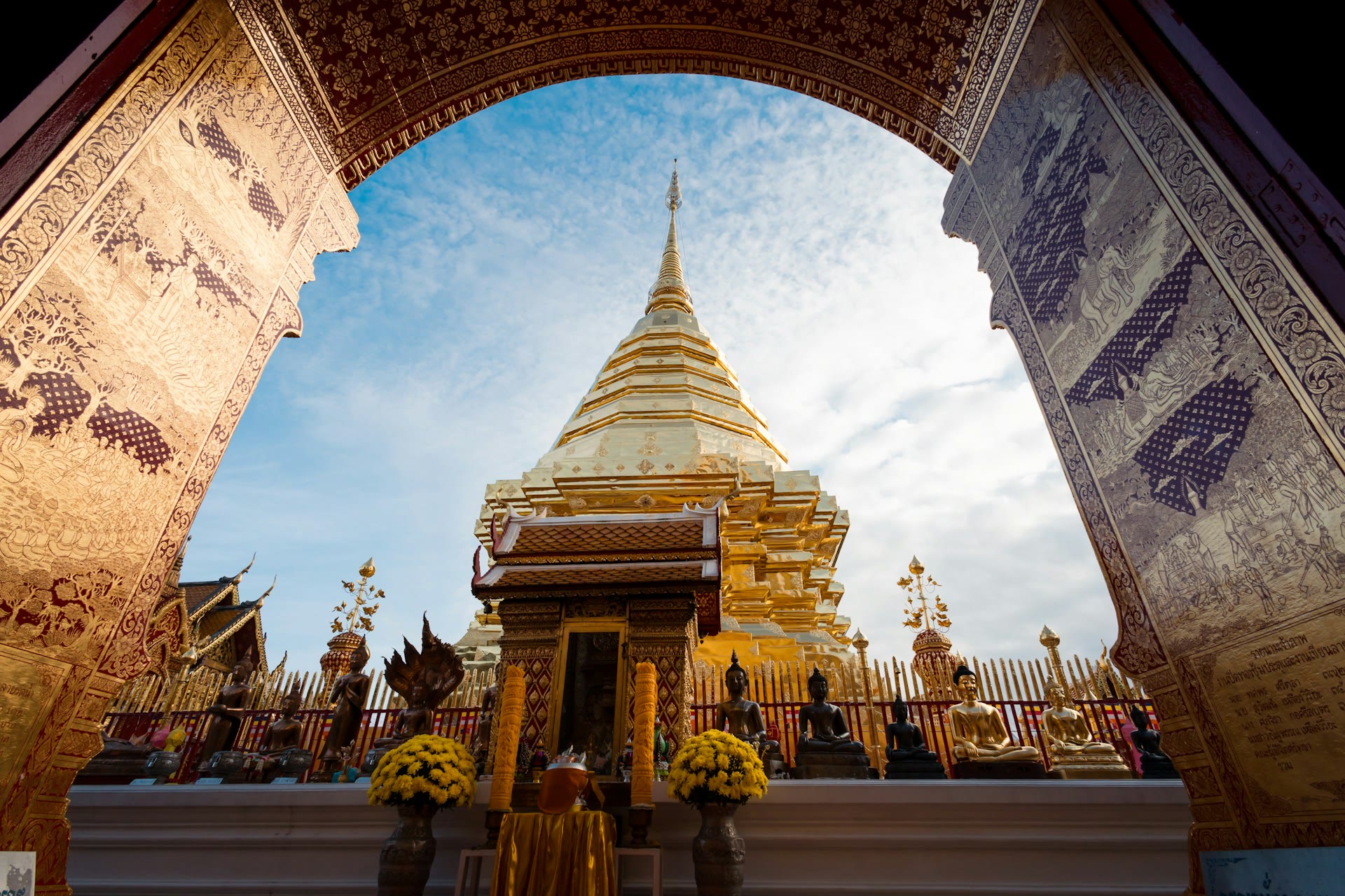 Wat Phra That Doi Suthep: Tempelbesuch oberhalb von Chiang Mai