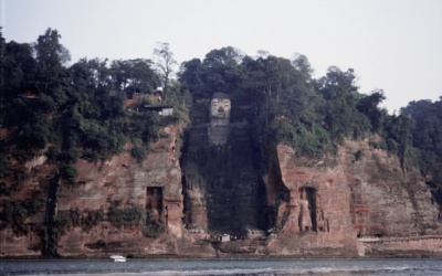 Buddha Gergasi Leshan: pilih sudut pandang dan rancang perjalanan dari Chengdu