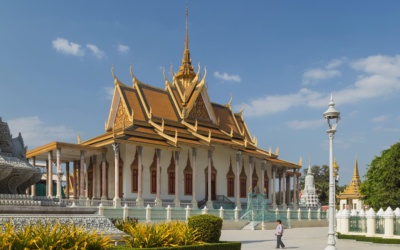 Pagoda Perak Phnom Penh: rancang lawatan istana yang terarah