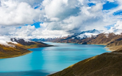 Yamdrok Lake from Lhasa: permits, viewpoints and altitude