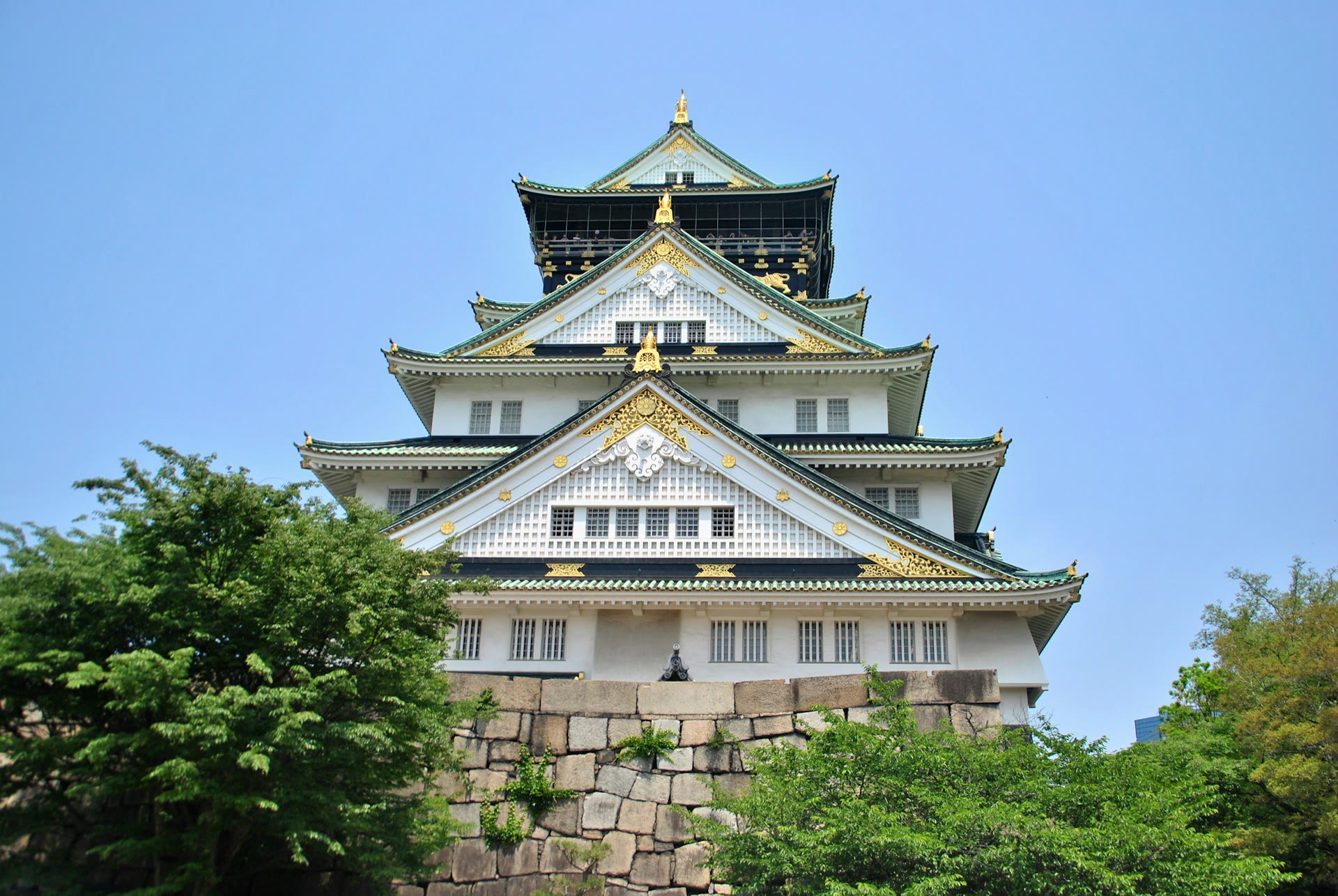 Kastil Osaka: Sejarah, Museum, dan Taman yang Mengelilinginya