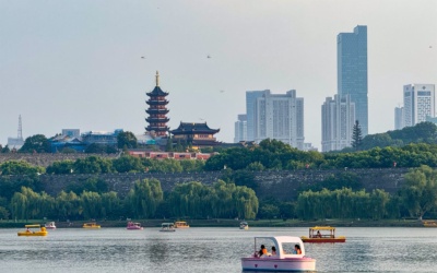 Sungai Qinhuai dan Kuil Konfusius: Panduan Fuzimiao di Nanjing