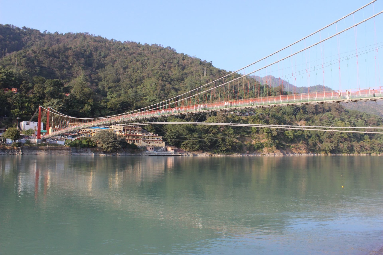 Jembatan gantung Lakshman Jhula di Rishikesh