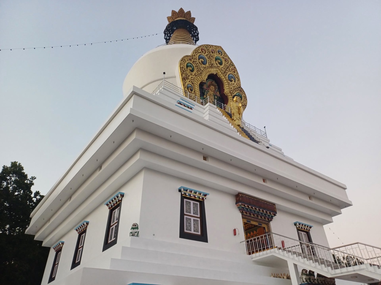 Stupa di Biara Mindrolling