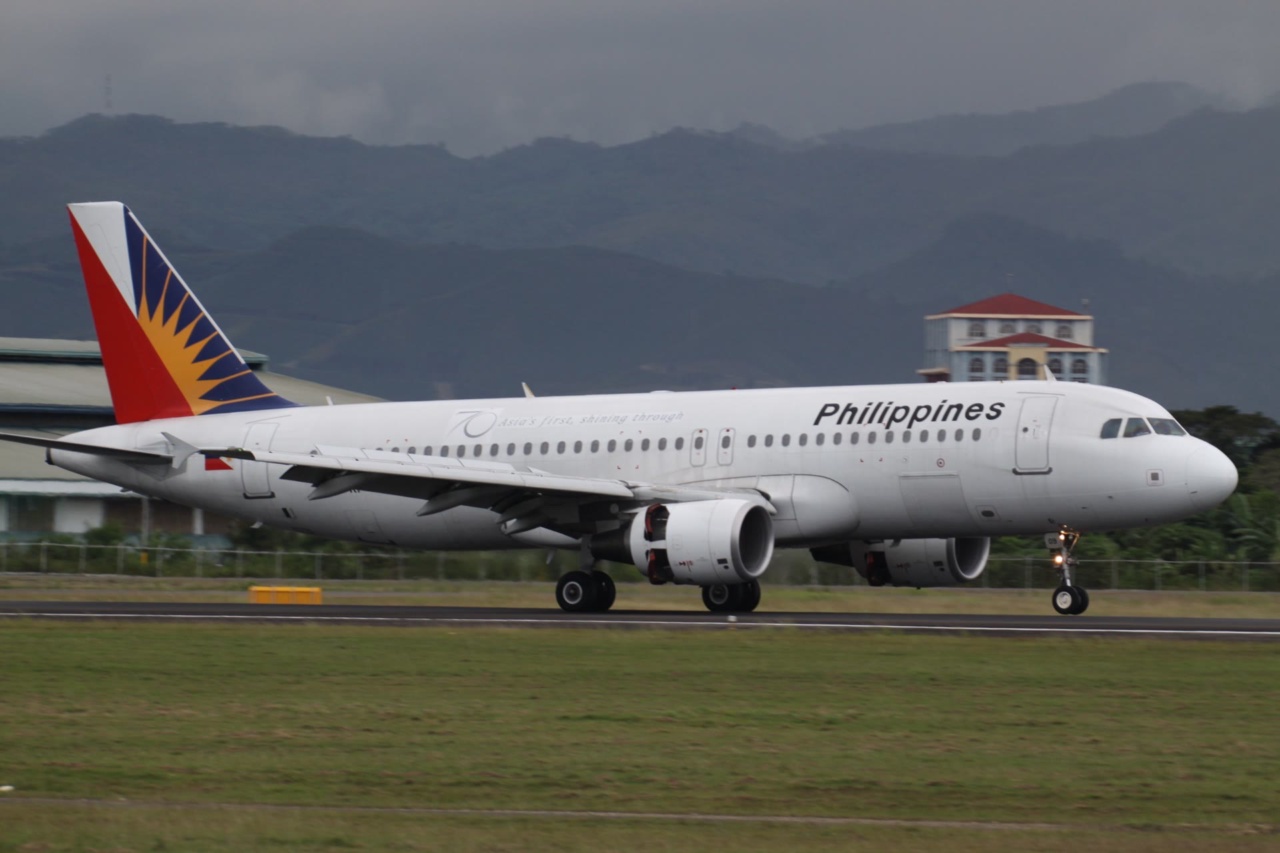 滑走路上のPhilippine AirlinesのエアバスA320