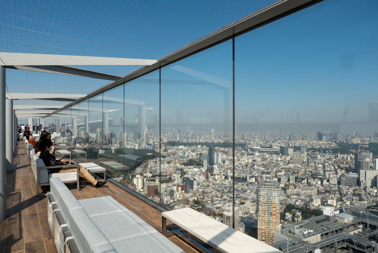 टोक्यो के दृश्य वाली SHIBUYA SKY की छत
