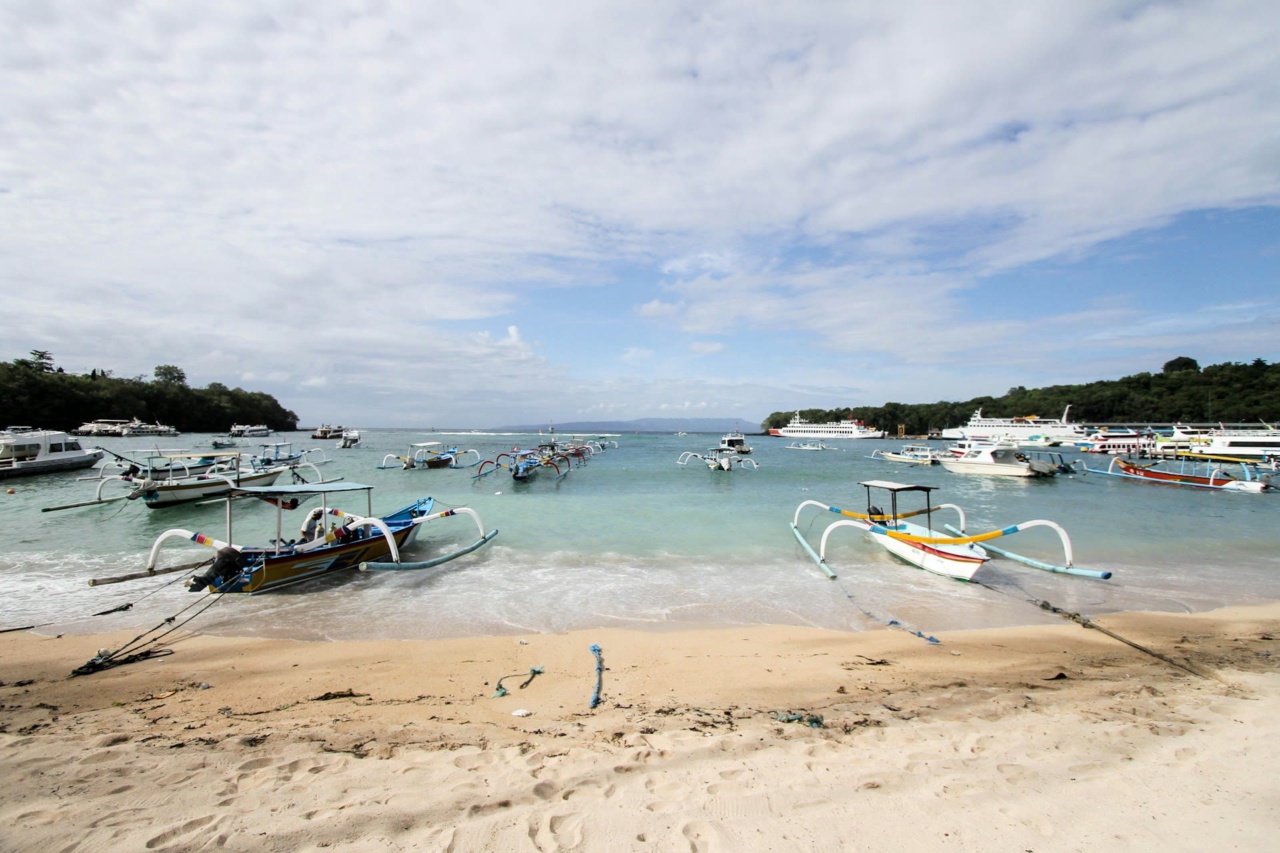 Những chiếc thuyền trên bãi biển Gili Trawangan