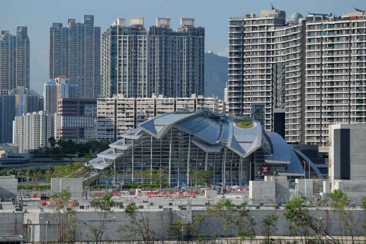 Fasad selatan Stasiun Hong Kong West Kowloon