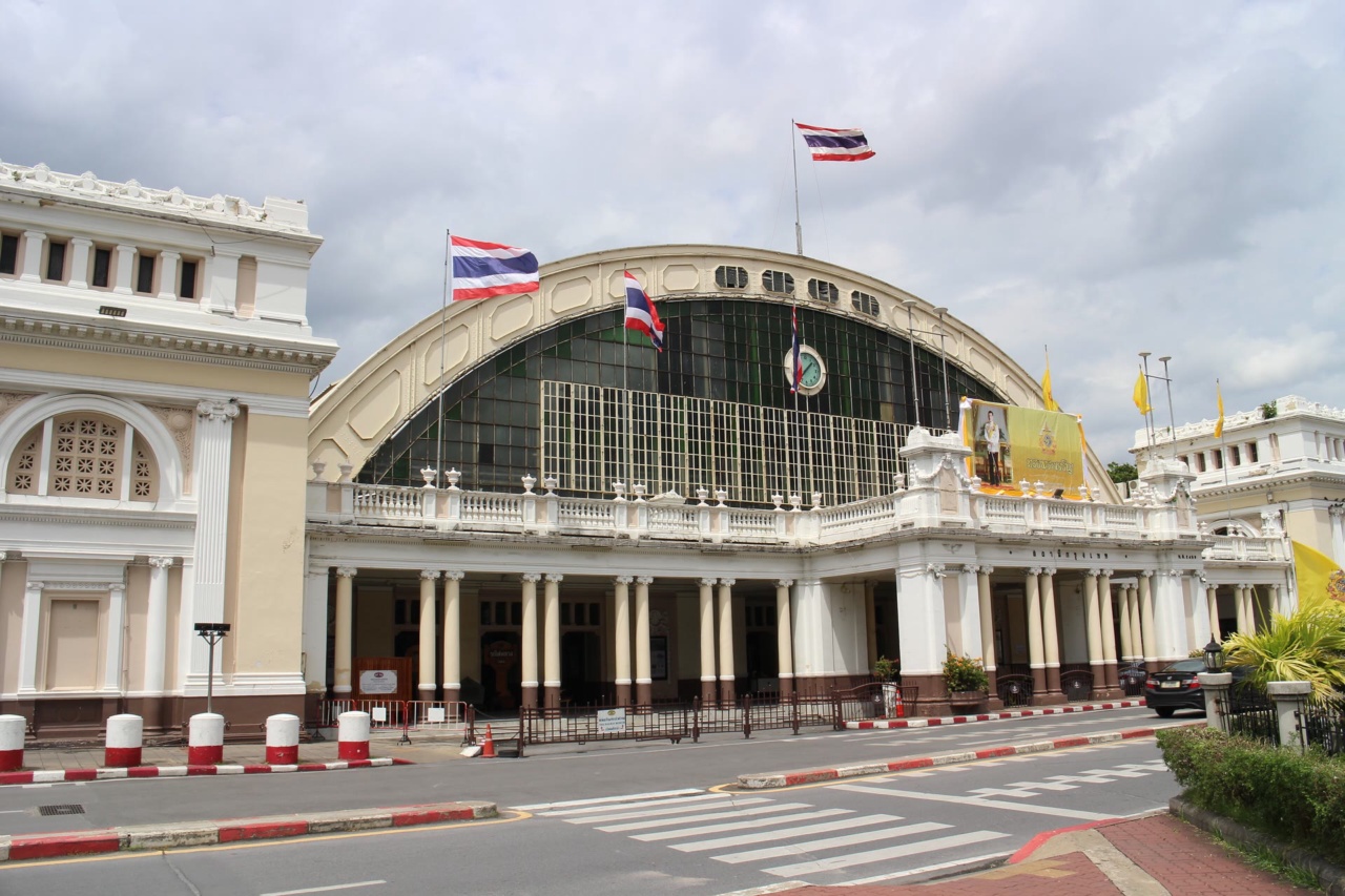 Hua Lamphong railway station in Bangkok