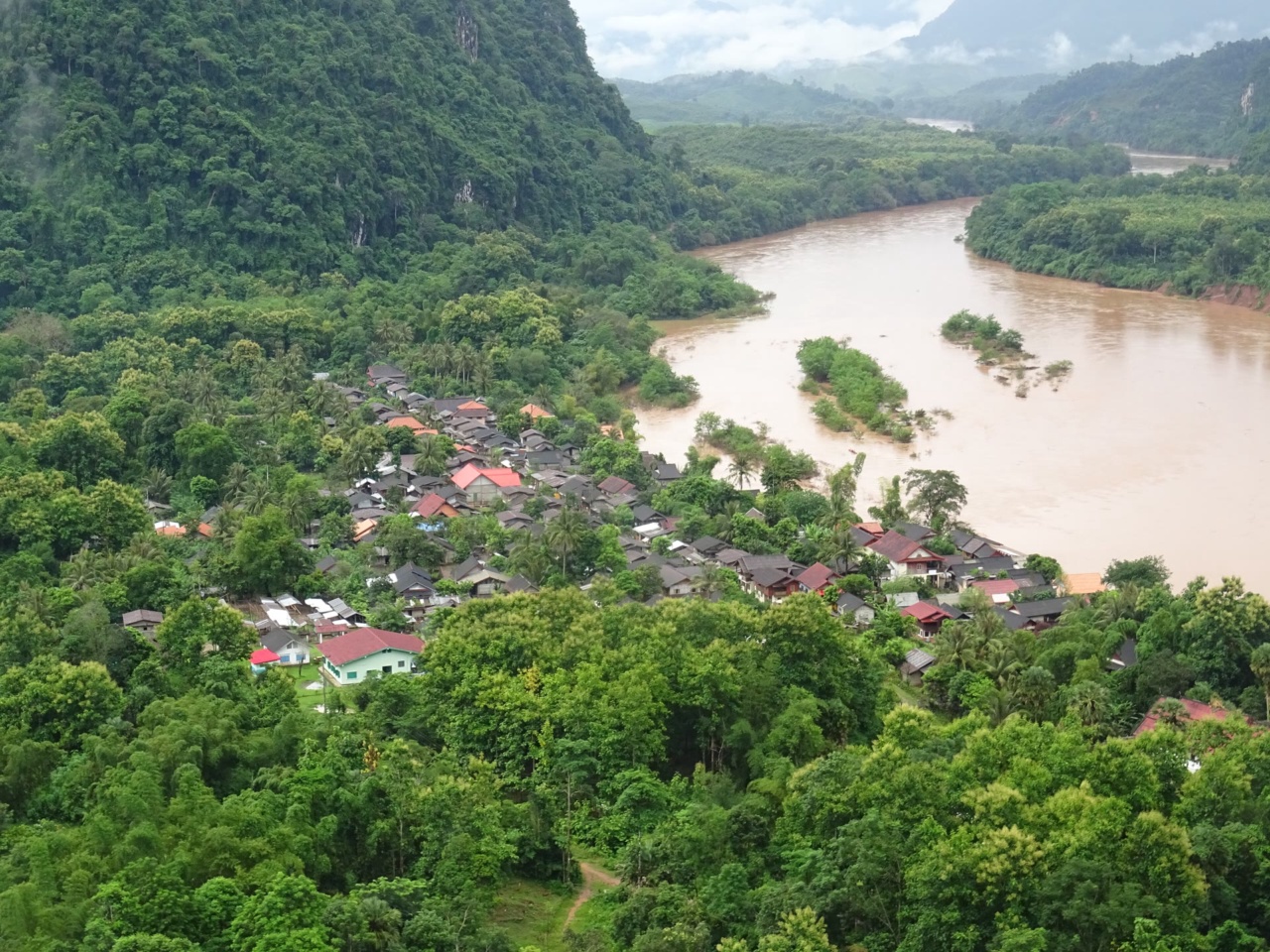 Muang Ngoi and the Nam Ou seen from a viewpoint