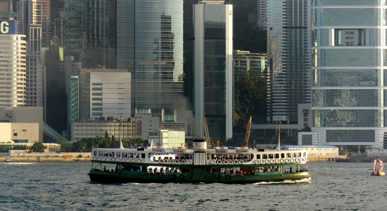 Kapal Star Ferry di Victoria Harbour