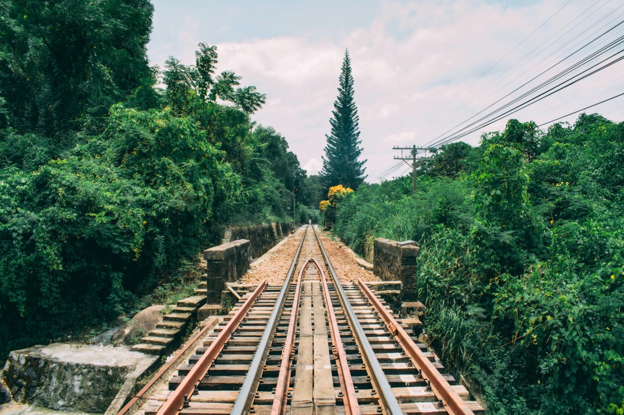 รางรถไฟที่สถานีไห่เวินบั๊ก