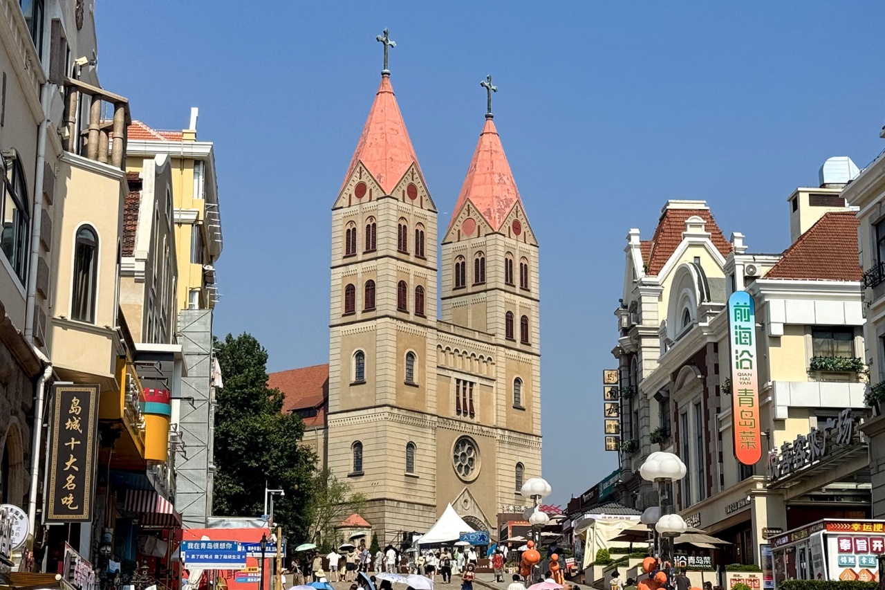 Katedral St. Michael di bandar lama Qingdao